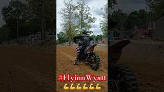Lil Cr-125 pumping down thru there!!! #2strokepower #HONDA 