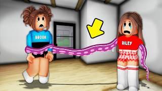 SOMETHING IS GROWING INSIDE MY SISTER In Roblox Brookhaven!!