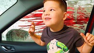 DRIVE-THRU CAR WASH with CALEB! MOM and DAD washing the car at Drive-THROUGH the REAL CAR WASH!