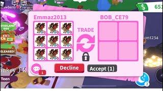 Rich Bob Flexed on me in Adopt Me