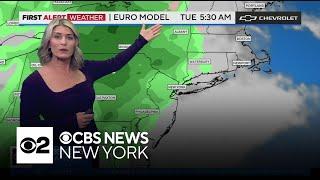 Tracking rain and a Thanksgiving Day storm in NYC - 11/25/24