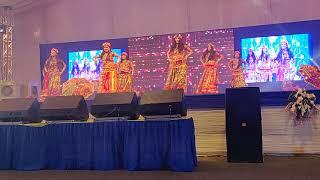 Twisha Vyas and Group Dance performnce on Gujarati song fudu farke..