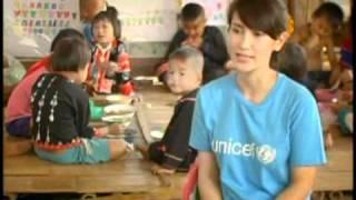 UNICEF Thailand Ambassador Ann Thongprasom visits hill tribe children in Mae Hong Son 2009