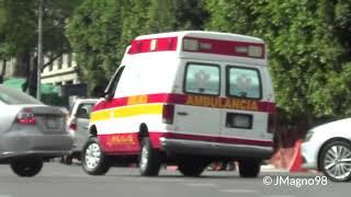 Maniobra peligrosa de una ambulancia Medical S.E.M. en emergencia (CDMX)