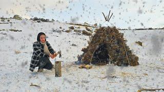 Winter survival camping"Building a shelter with a fireplace"No tent, no sleeping bag.ASMR