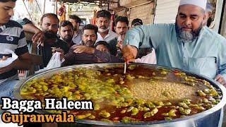 30 Years Old Bagga Haleem Chaney & Beef Paye | How to Make Haleem and Cookig Chanay | Street Food