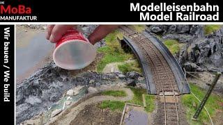 Modelleisenbahn H0 - WIR BAUEN einen Bach mit 2K Modellwasser Bachbett Fluss Gewässer / Roco Anlage