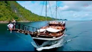 CORALIA LIVEABOARD - scuba diving holiday in Indonesia | DIVE THE WORLD