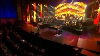 Yanni Voices Concert: Ni La Fuerza Del Destino - Christian Castro (Live in Acapulco 2008 1 of 4)