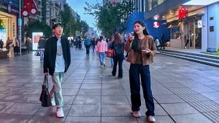 Long Walk on East Nanjing Road 上海南京东路: Shanghai’s most famous shopping street, China in 4K