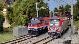 HO Scale Amtrak Model Trains on TrainBrain2000's Extensive Layout!