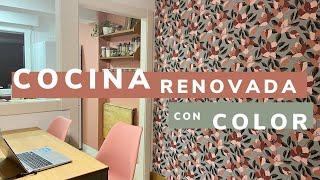 Small kitchen decoration with color | Joana Patikas