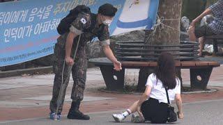 How will you do if you see a shoutting women  to soldier with injured leg ｜ON HEART