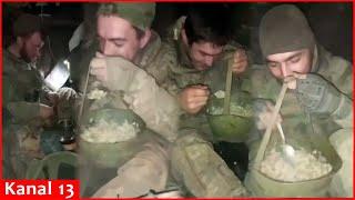 "Look at our food, our conditions" - Laughing Russian soldiers demonstrate their situation in trench