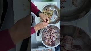 Processing a chicken gizzard