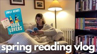 Spring Reading Vlog | Covid, Book Lovers by Emily Henry & Fan Fiction Rambling