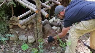 Survival Hut 3 Overnight: Mud & Stone Firepit