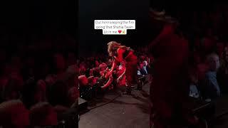 ️ #shaniatwain #tenilletownes #livemusic #canadianmusic