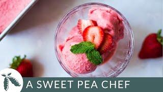 4 Ingredient Strawberry Frozen Yogurt | A Sweet Pea Chef