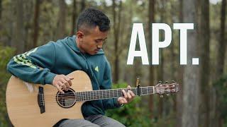 APT. - ROSÉ & Bruno Mars - Fingerstyle Guitar Cover