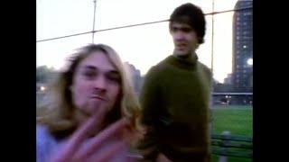 NIRVANA FRONTMAN KURT COBAIN ATTACKED BY CAMERAMAN ON THE STREETS (RARE FOOTAGE 1992)