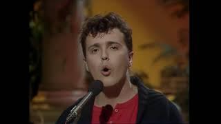 Tears For Fears - Everybody Wants to Rule the World (The Kenny Everett Show, 13 April 1985)