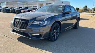 2023 Chrysler 300 Touring L Ft. Worth, Dallas, Arlington, Irving TX