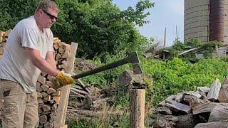 Splitting Seasoned VS. Green Ash Firewood