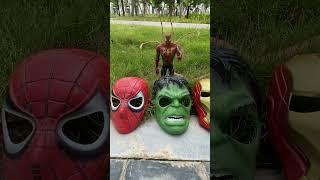 Spiderman  And Red Hulk Chooses Toys  Marvel Toys