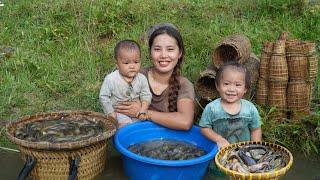 How to catch fish, trap fish with a bamboo basket -bring it to the market to sell with your children