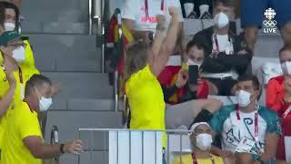 Dean Boxall reacts to Ariarne Titmus winning gold in Women’s 200m Freestyle