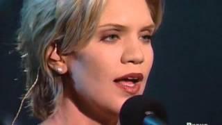 Alison Krauss and Natalie MacMaster  - Get Me Through December - Live