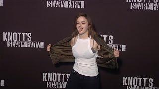 Joey King "Knotts Scary Farm 2016" Black Carpet