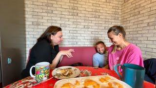 MY RUSSIAN RELATIVES ADMIRE FILIPINO FOOD 