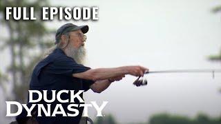 Duck Dynasty: Fishful Thinking - Full Episode (S11, E8) | Duck Dynasty