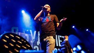 Konzert „Russians Against War“: Russischer Rapper warnt vor Propaganda und Fake News