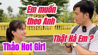 Bất ngờ gặp HOT GIRL bỗng dưng muốn được đi "THEO CÙNG" Hoàng Sanh