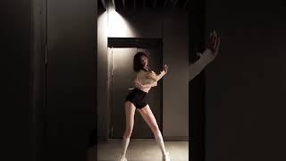 롱다리 언니가 추는 #전효성 #반해 #댄스 #커버 #shorts