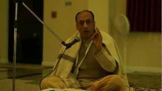 Srila BV Narayana Maharaja Tirobhava 2013 SGGM p2