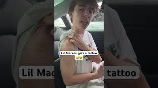 Lil Maceee gets a tattoo 