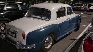 Classic car: Rover 90 with two-tone / 2-tone paint job