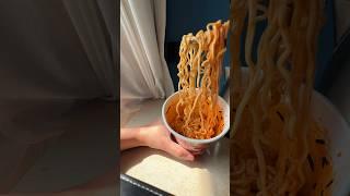 Making ramen noodles  in hotel room asmr