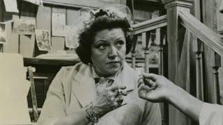Hermione Baddeley in Room at the Top (1959)