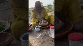 Old Desert Woman making roti in village #morningroutine #viral #shorts