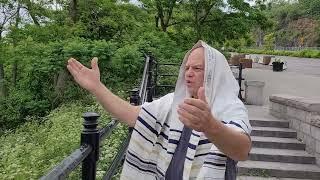 Shofar and Aaron blessing in Montreal, Canada.