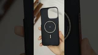 Pitaka‘s latest Kevlar phone case comes with a unique aramid fiber capacitor button #iphonecase