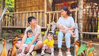 2 Twin Sisters and Dad Go Gardening to Prepare Food for Winter / Wife Cooks & Look After Children