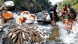 FishingIn Himalayan River of Nepal !! Traditional Duwali Fishing, Cooking Rice and Eating Riverside