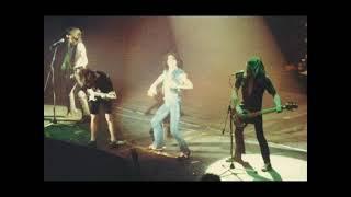 AC/DC - London, England - November 2nd 1979 (Live Audio Concert) Remastered By Thir13en