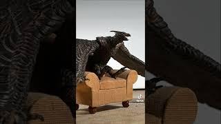 Rodan watching Netflix @youtubecreators #youtubehighfive #godzilla #stopmotion #monsterverse #toho